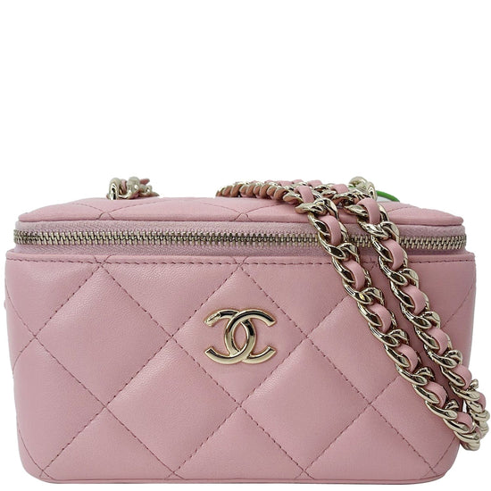 Leather vanity case Chanel Pink in Leather - 31875388