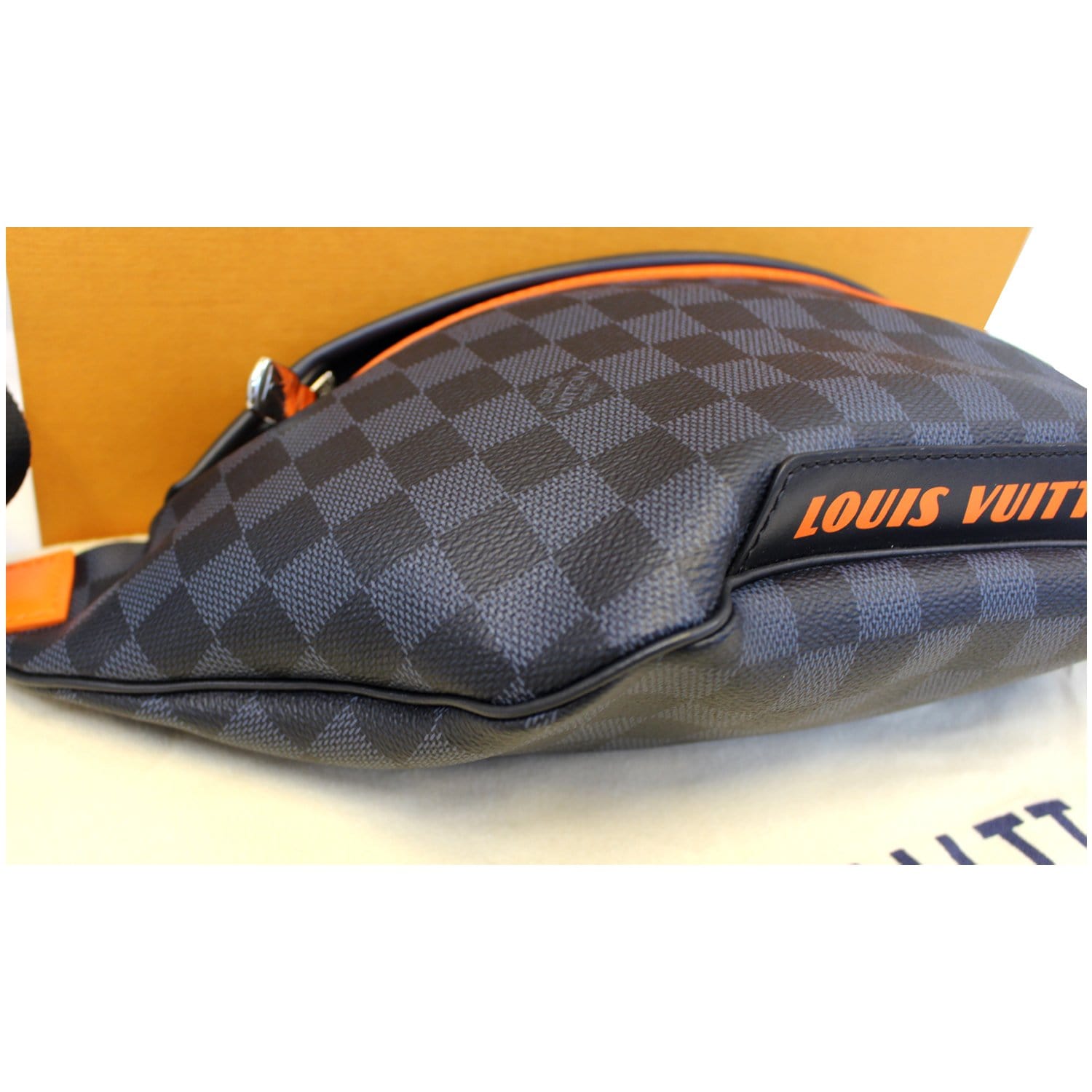Louis Vuitton Discovery 2022 SS Monogram Unisex 3WAY Leather Crossbody Bag  (M20587)