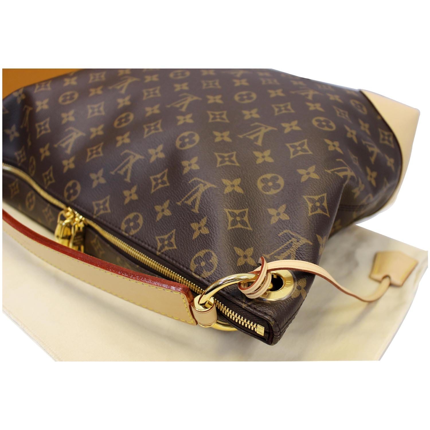 Louis Vuitton Monogram Canvas Berri MM Bag - Yoogi's Closet