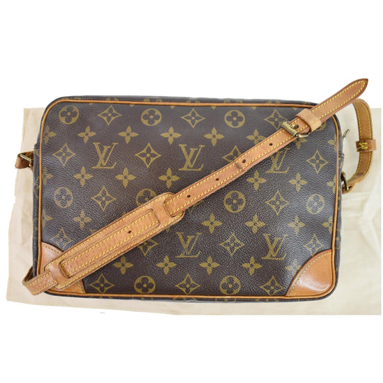 Louis Vuitton, Bags, Louis Vuitton Epi Trocadero 23 Shoulder Bag Green  M5234 Lv Auth 45592