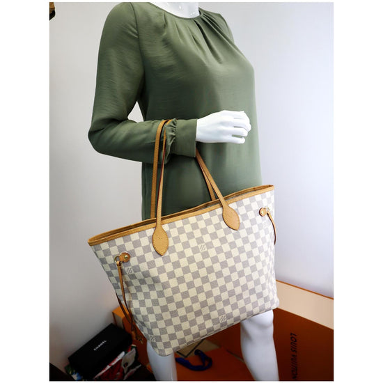 Louis Vuitton Damier Azur Neverfull MM w/ Pouch - White Totes, Handbags -  LOU771108