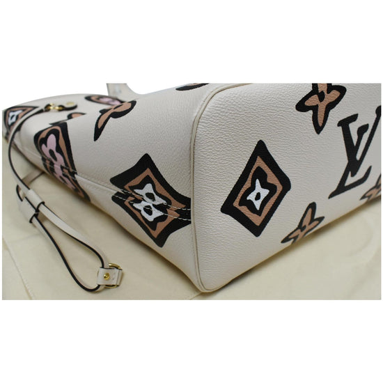 LOUIS VUITTON NeoNoe MM Wild At Heart Monogram Canvas Shoulder Bag Cre