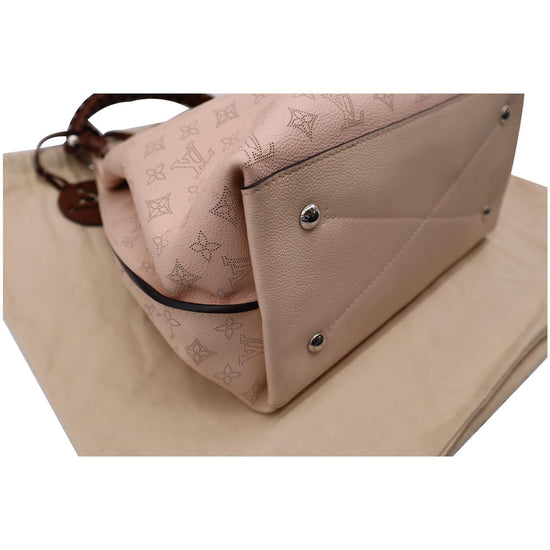 Louis Vuitton Carmel Mahina Hobo Bag Cream