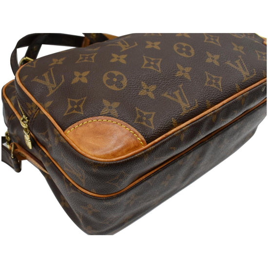 Nile crossbody bag Louis Vuitton Brown in Plastic - 24970058