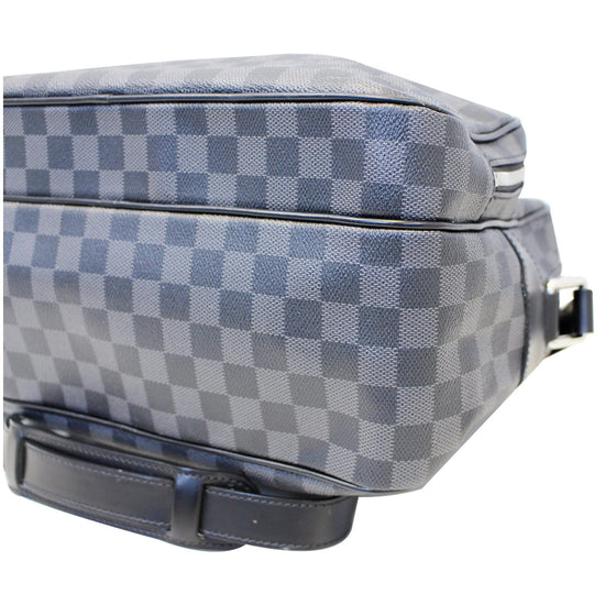 LOUIS VUITTON Damier Graphite Sac Leoh Messenger Bag