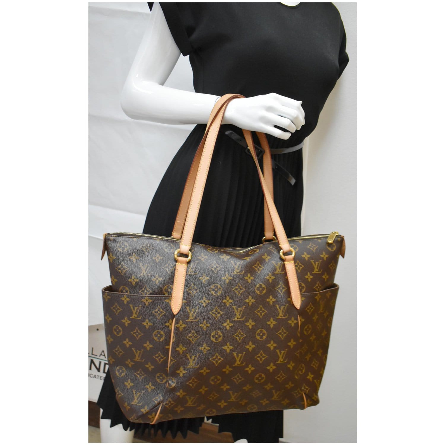 Authentic Louis Vuitton Totally GM Monogram M56690 Guarantee