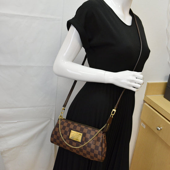 LOUIS VUITTON Eva Pochette Damier Ebene Clutch Crossbody Bag Brown