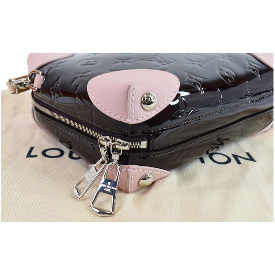 Louis Vuitton Monogram Vernis Amaranth Leather Félicie Pochette Clutch Bag