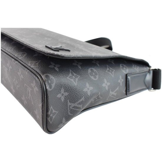 Chic Louis Vuitton District Messenger Bag PM Black Monogram - Free Shipping  USA - The Happy Coin