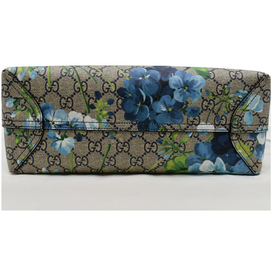Gucci GG Supreme Blooms Clutch - Blue Clutches, Handbags - GUC1270935