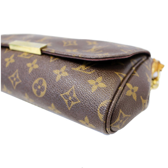 Louis Vuitton Monogram Favorite MM Crossbody Flap bag Leather ref.297971 -  Joli Closet