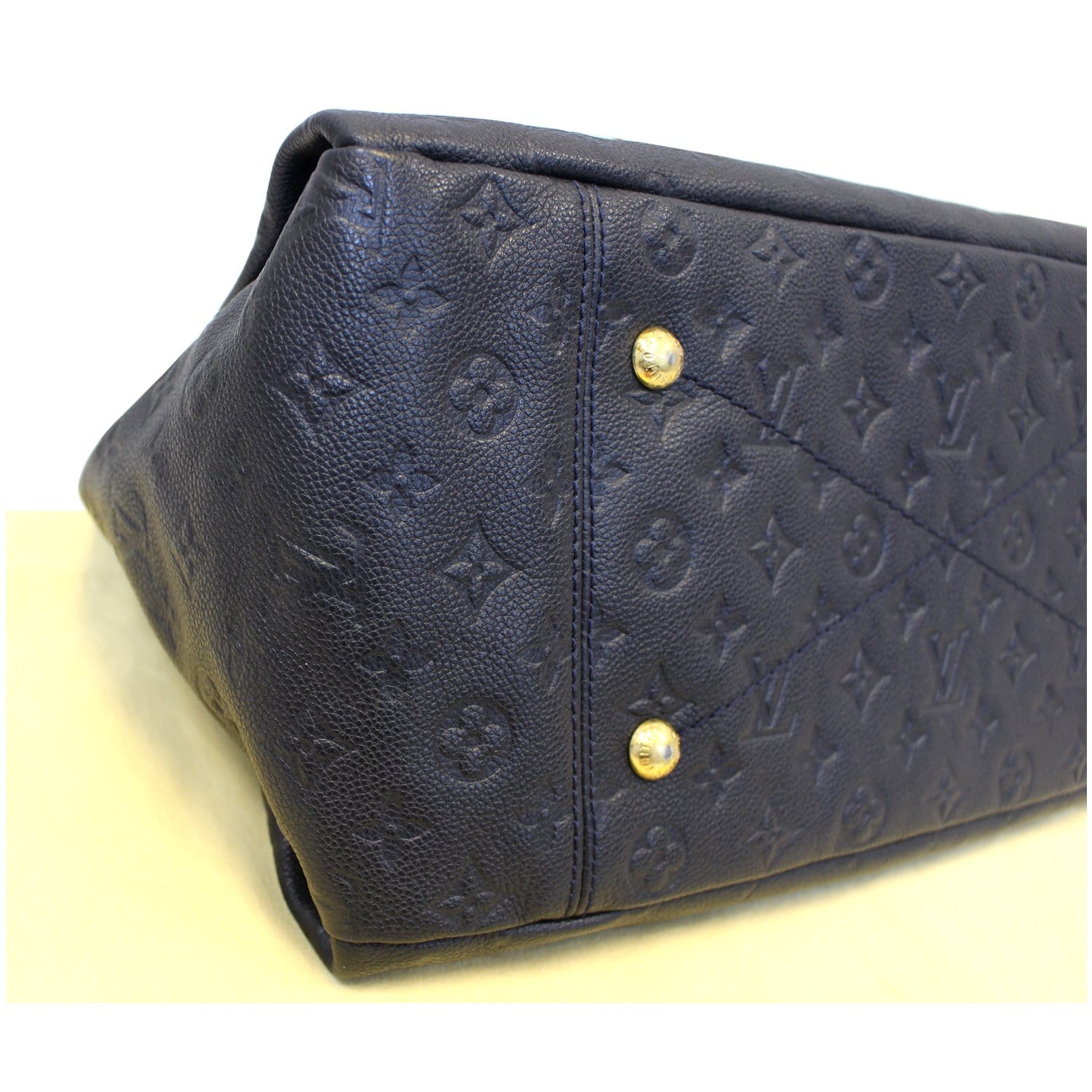 Louis Vuitton Artsy MM Empreinte Blue Infini Monogram Shoulder Bag-US