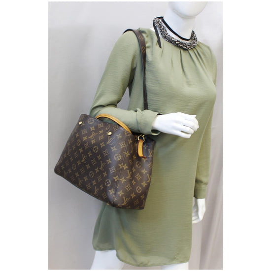 Louis Vuitton Montaigne Handbag 386231