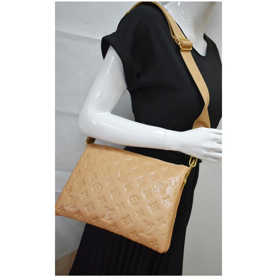 Coussin leather handbag Louis Vuitton Camel in Leather - 37569697