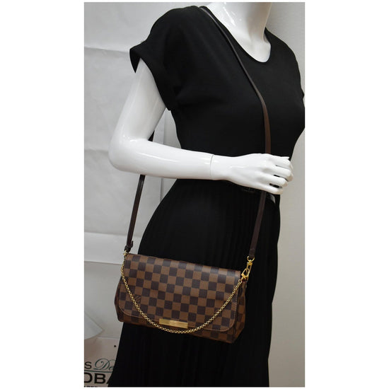 Louis Vuitton Damier Ebene Favorite MM - Brown Crossbody Bags, Handbags -  LOU90901