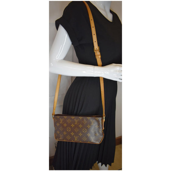 Trotteur cloth crossbody bag Louis Vuitton Brown in Cloth - 11426738