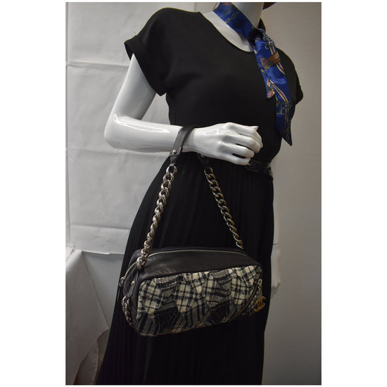 Chanel Small Classic Lambskin Leather Double Flap Bag (SHG-acYIYl