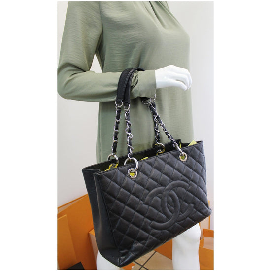 Grand shopping Chanel Handbags for Women - Vestiaire Collective