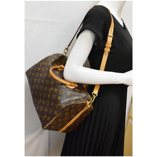 LV Speedy B 35 in Monogram in 2023