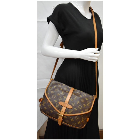 LOUIS VUITTON Monogram Saumur 35 11746