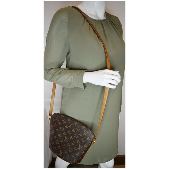 Auth Louis Vuitton Drouot Crossbody Bag #2564L27