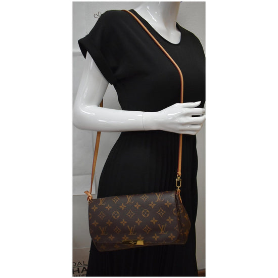 Louis Vuitton Monogram Canvas Favorite MM Shoulder Bag (SHF-52TDrJ