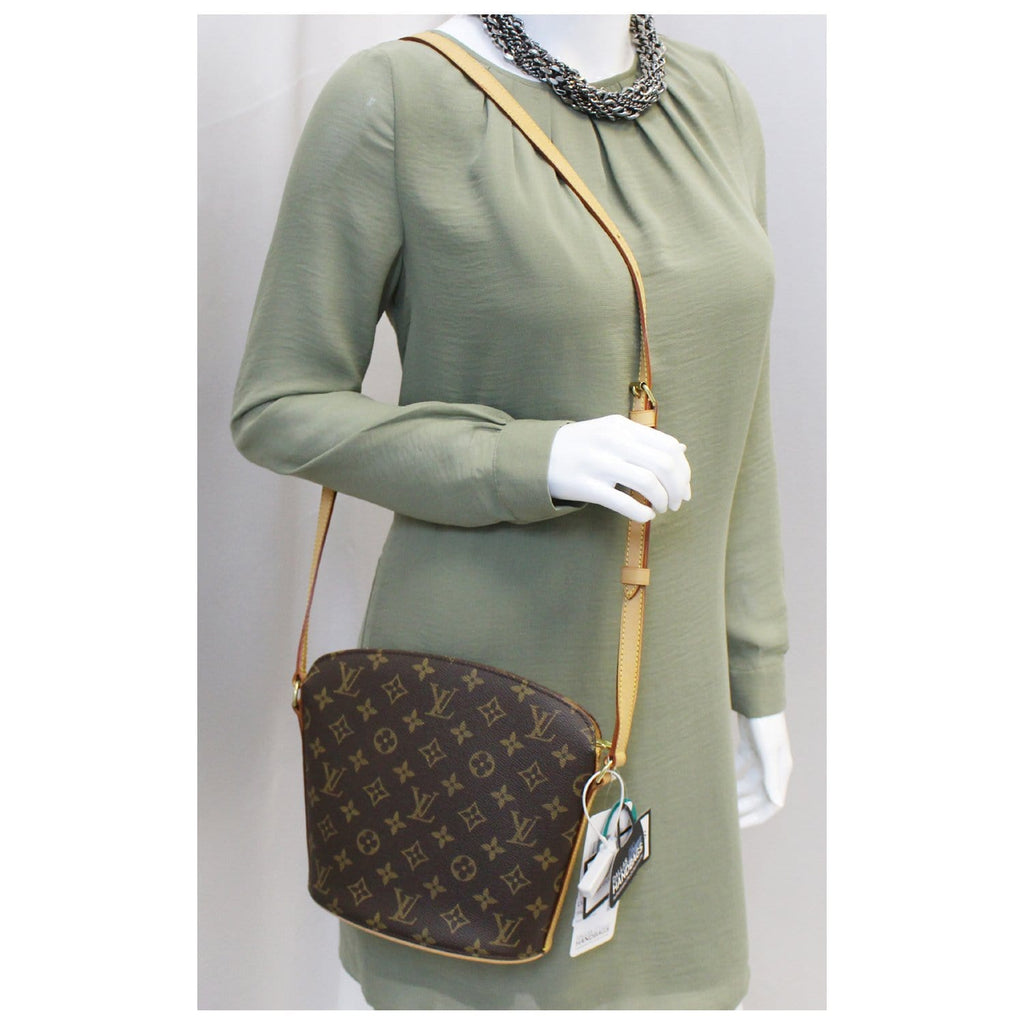 Louis Vuitton, Bags, Louis Vuitton 222 Mini Pochette Accessories Monogram  Vernis Leather Chain Bag