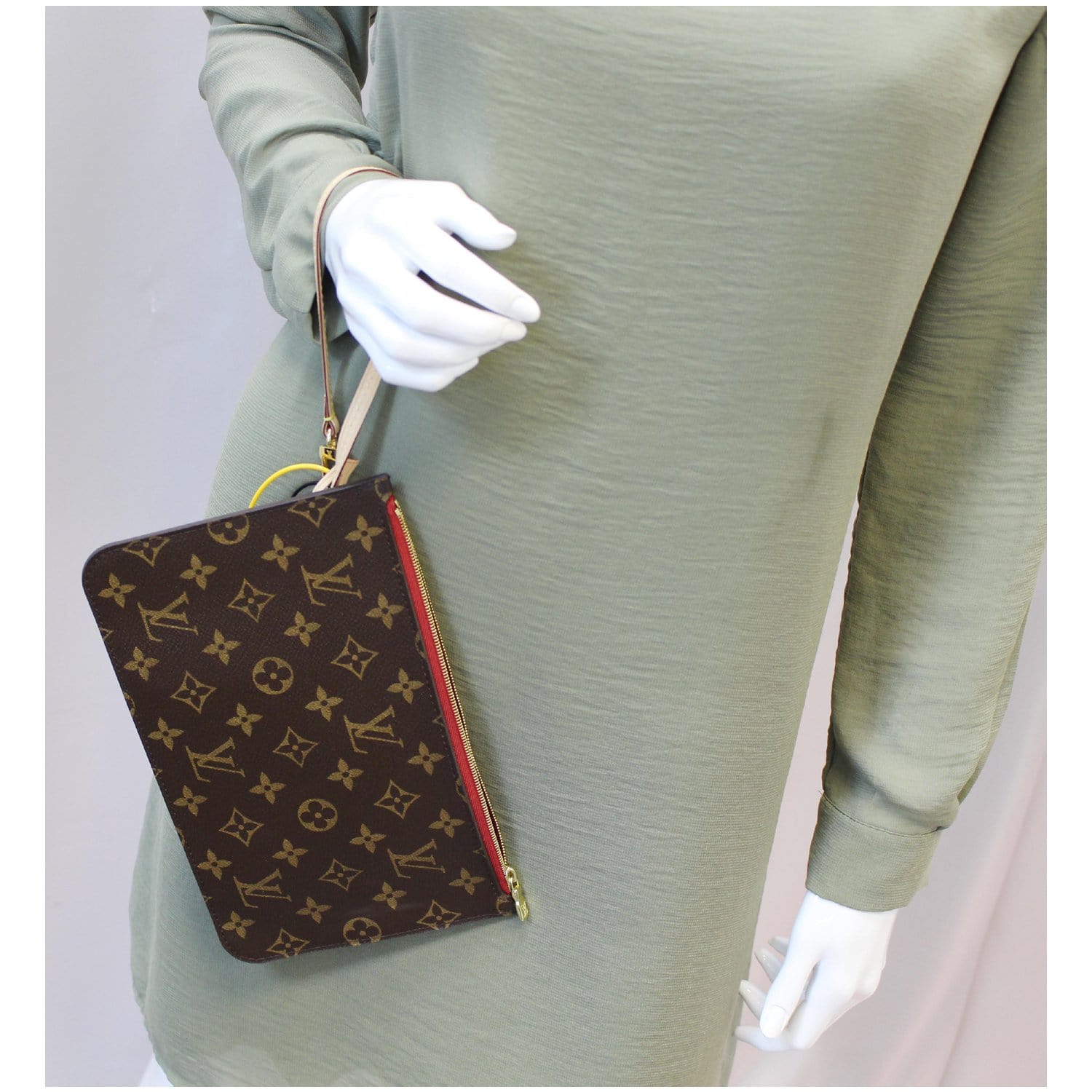  LOUIS  VUITTON  Pochette Wristlet Pouch  Monogram Canvas 