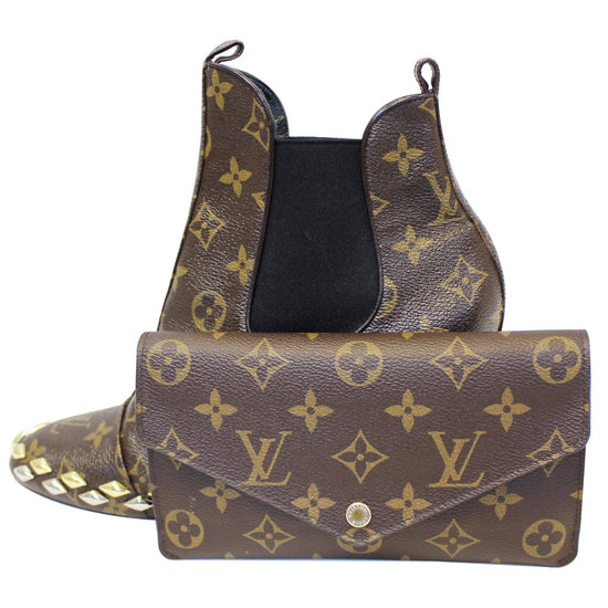 LOUIS VUITTON Monogram Jeanne Fuchsia Wallet W/2 LV Inserts preowned –  Debsluxurycloset