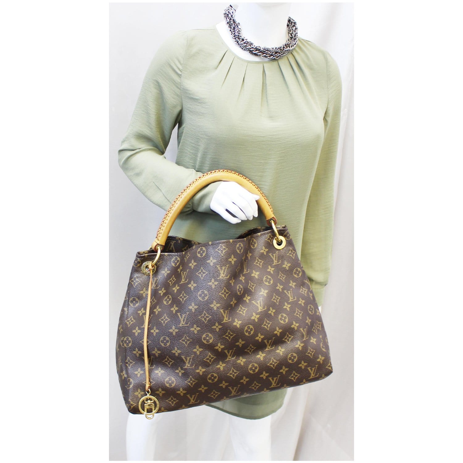 Louis Vuitton Artsy Mm Lv Artsy Monogram Shoulder Bag 