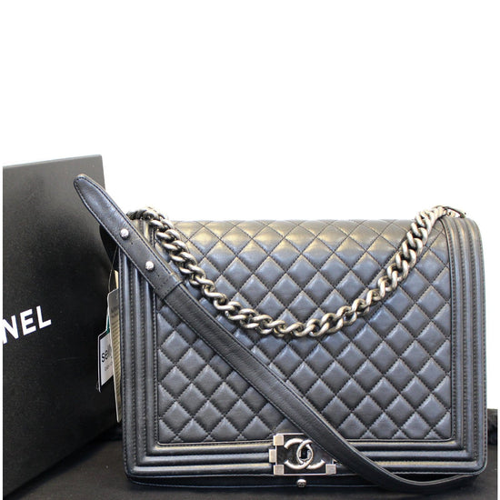 $6700 Chanel Classic Black Calfskin Leather Chevron Le Boy Medium