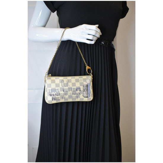 Louis Vuitton Damier Azur Pochette Milla MM - Neutrals Clutches, Handbags -  LOU786124