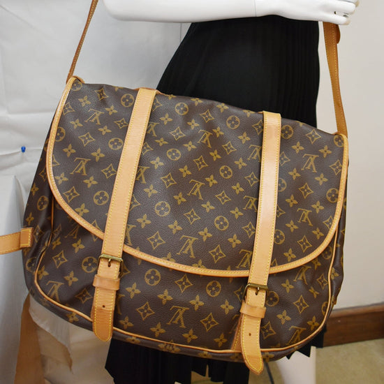 LOUIS VUITTON Monogram Saumur 43 XL Large Shoulder Bag