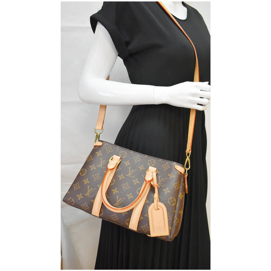 Soufflot leather handbag Louis Vuitton Brown in Leather - 30553127