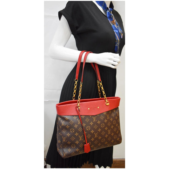 Pallas leather tote Louis Vuitton Brown in Leather - 30227450