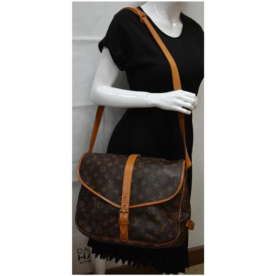 Louis Vuitton Vintage - Monogram Saumur 35 - Brown - Monogram Canvas and  Vachetta Leather Crossbody Bag - Luxury High Quality - Avvenice