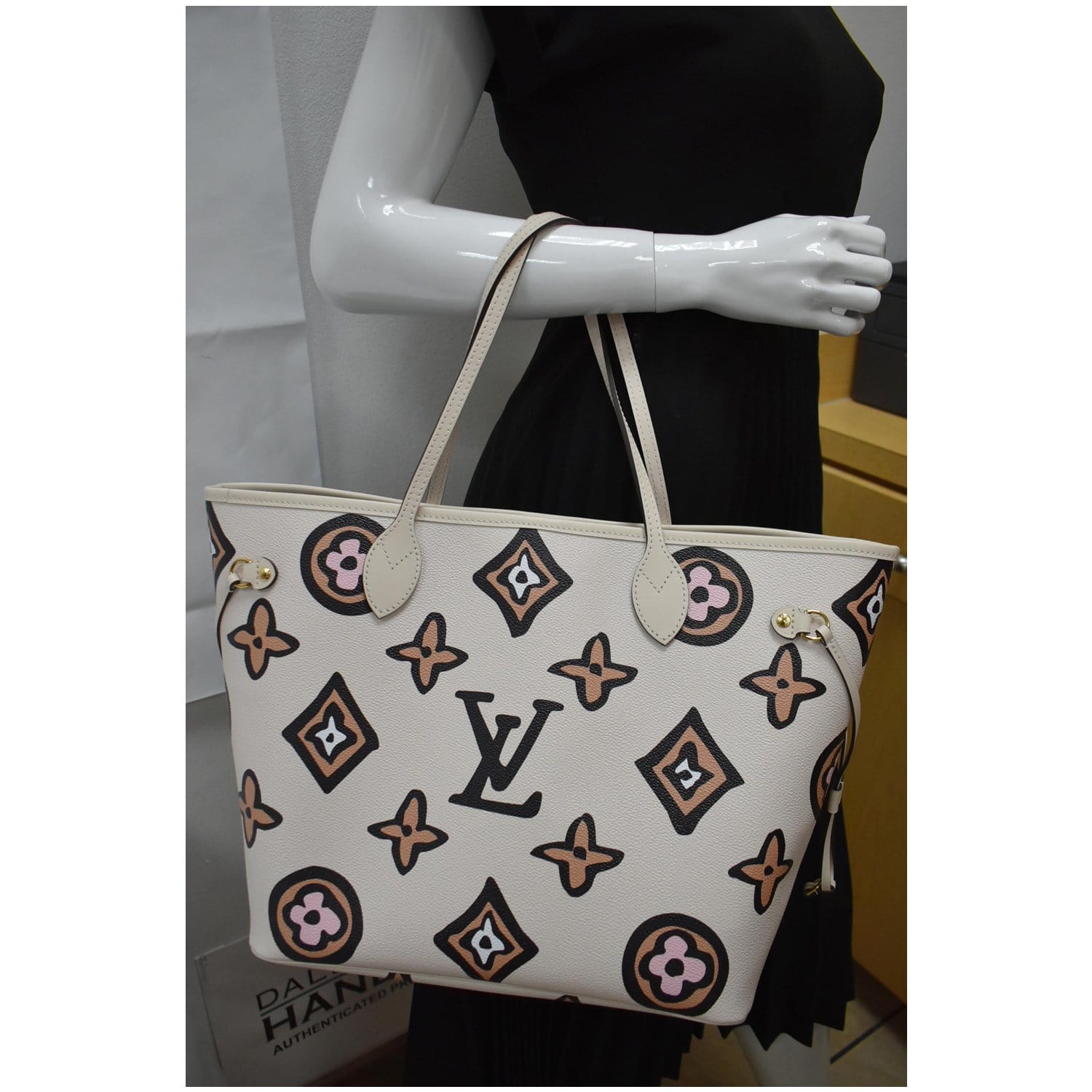 Louis Vuitton OntheGo PM Bag DoveCream Small S 16034 M45779 NEW SOLD  OUT  eBay