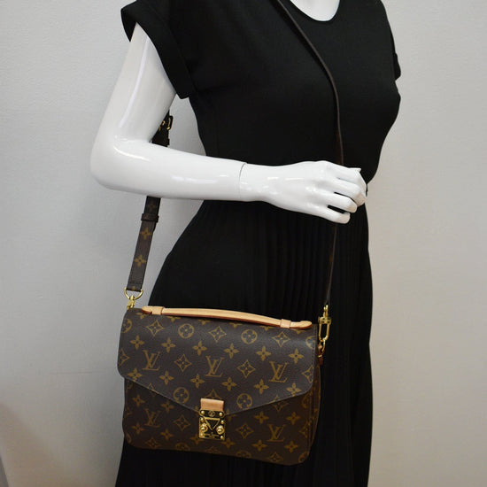 Metis cloth crossbody bag Louis Vuitton Brown in Cloth - 24984078