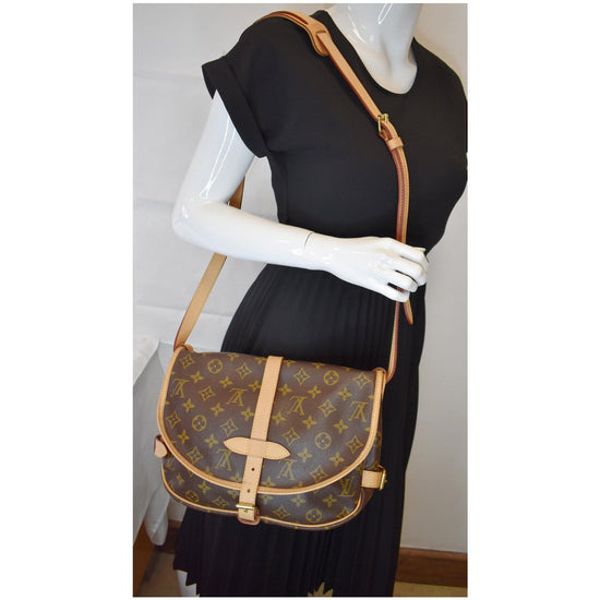 Louis Vuitton 2000 Pre-owned Saumur 30 Shoulder Bag - Brown