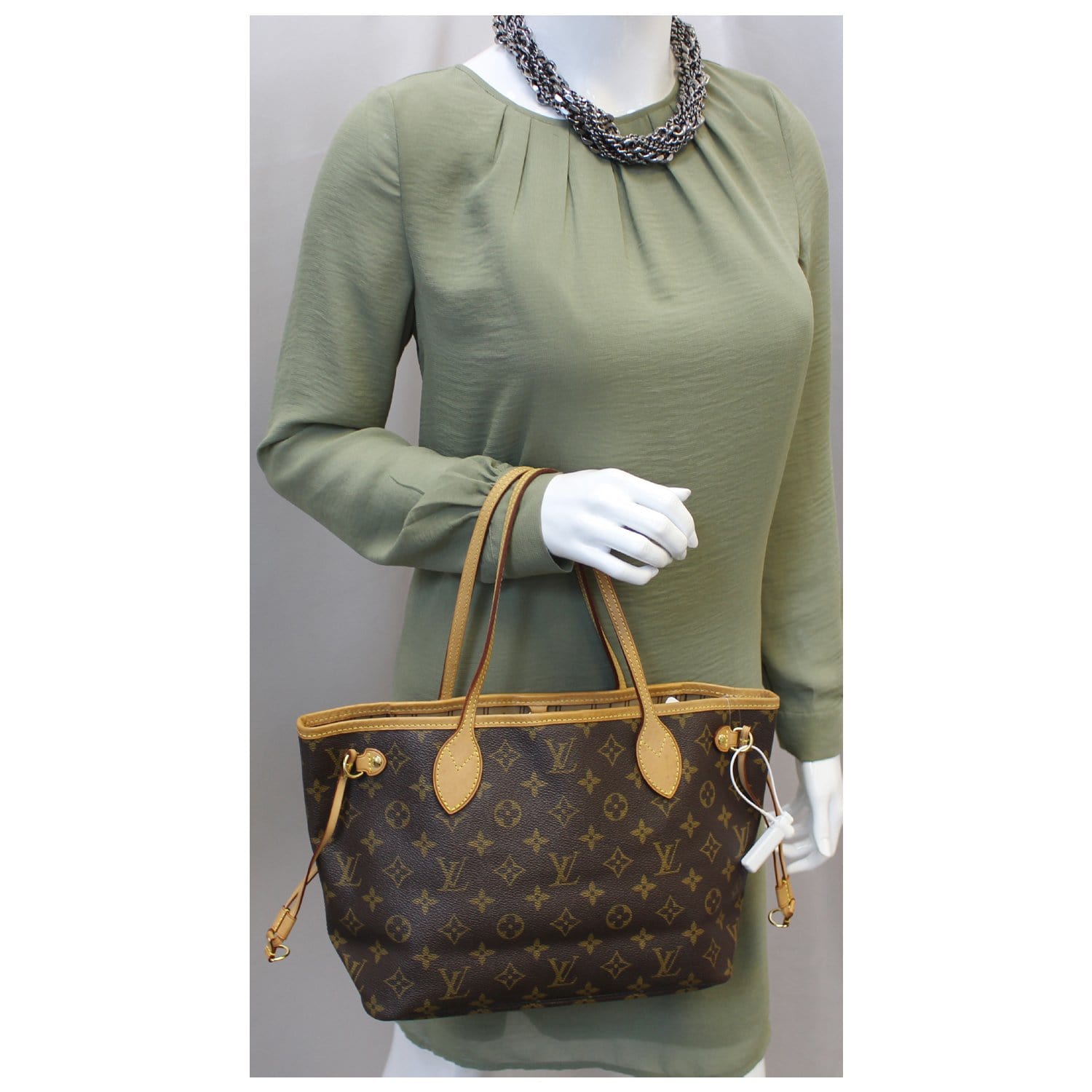 LOUIS VUITTON Women's Montaigne GM39 Leather in Brown