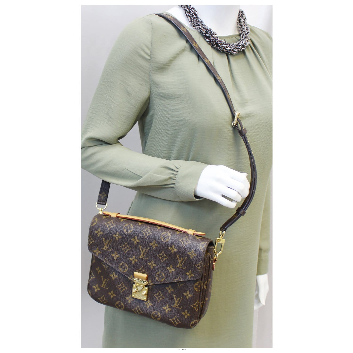 LOUIS VUITTON Metis Pochette Monogram Canvas Crossbody Bag-US