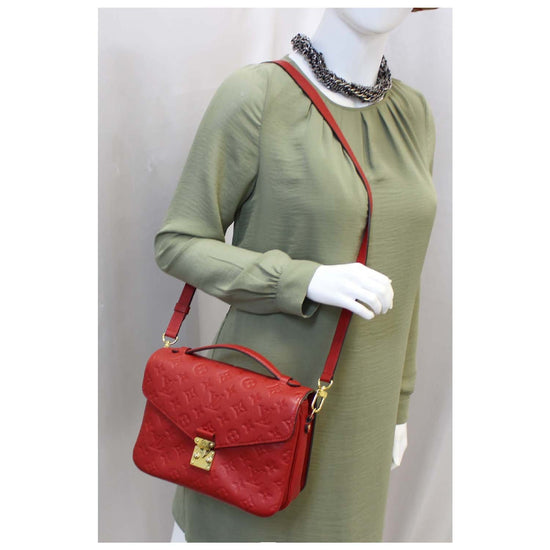 Louis Vuitton Metis Red Leather ref.88334 - Joli Closet