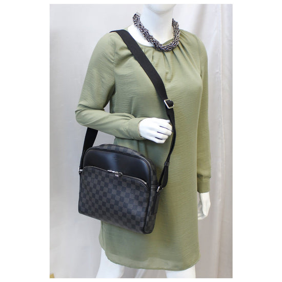 Louis Vuitton Dayton Reporter Bag Damier Graphite PM Black