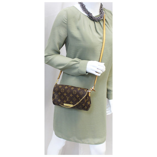 LOUIS VUITTON Monogram Canvas Favorite PM Crossbody Bag E4030