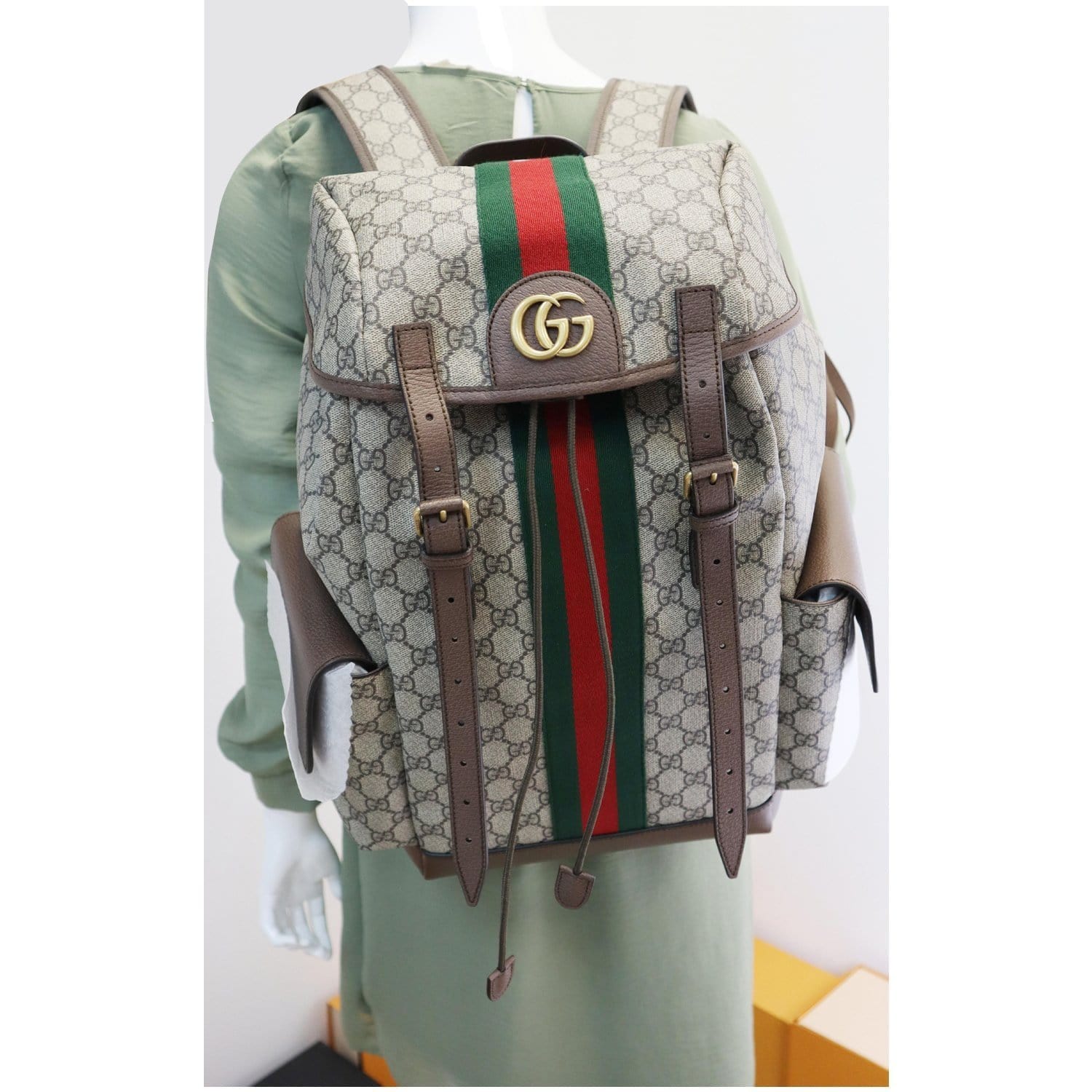 gucci backpack medium