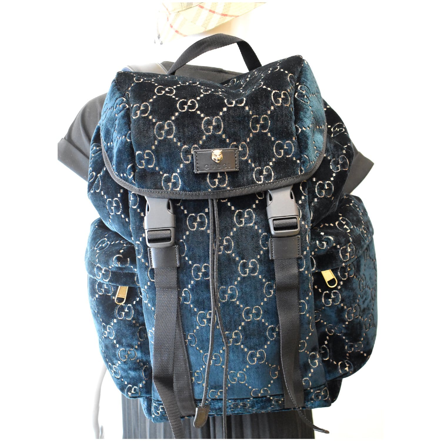 velvet gucci backpack