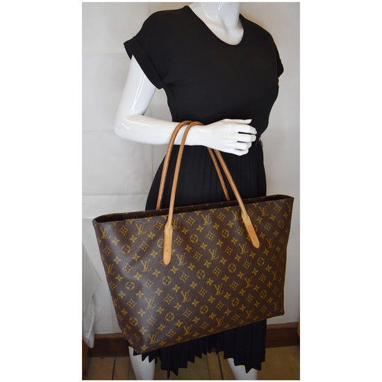 LOUIS VUITTON Monogram Canvas Raspail MM Shoulder Bag