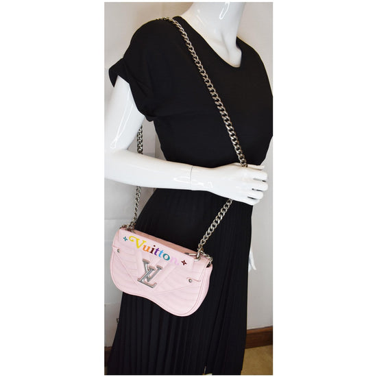 Louis Vuitton New Wave Chain Bag Mm in Pink