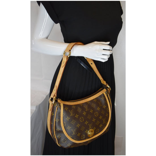 Tulum PM Handbag Luxury Designer By Louis Vuitton Size: Small