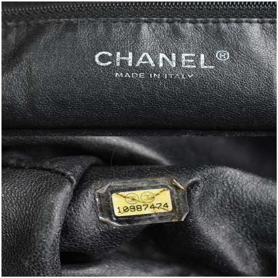 Maxi hobo bag, Calfskin & gold-tone metal, black — Fashion | CHANEL